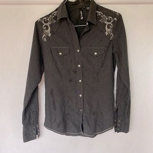 Black Cowgirl Button-up
